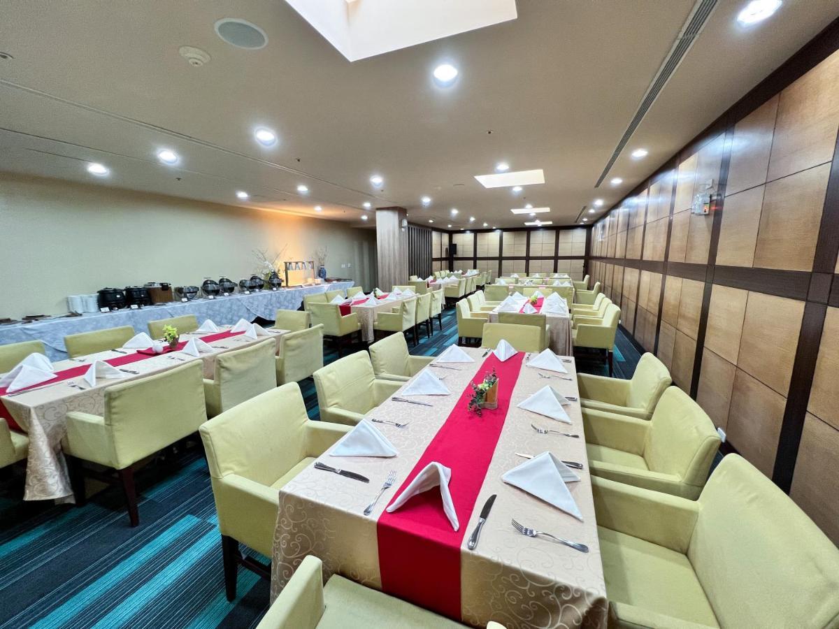 קורור Palau Royal Resort מראה חיצוני תמונה